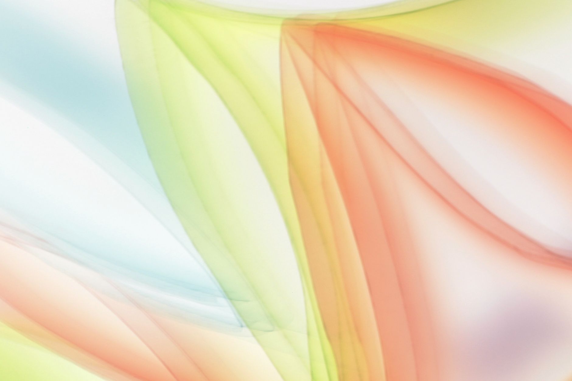 Formes colorées en mouvement évoquant une animation graphique