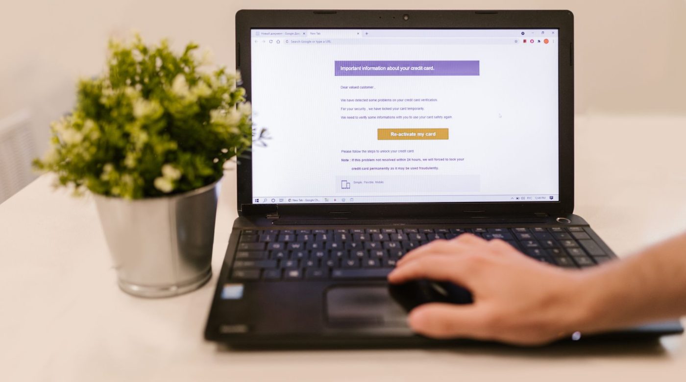 Comment signaler un mail frauduleux en quelques clics ?